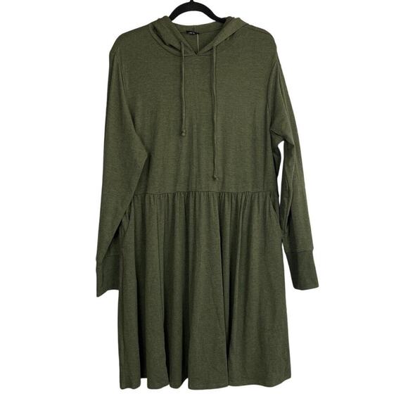 NWT Torrid Long Sleeve Hooded Sweater Dress Size 2 - Picture 1 of 9